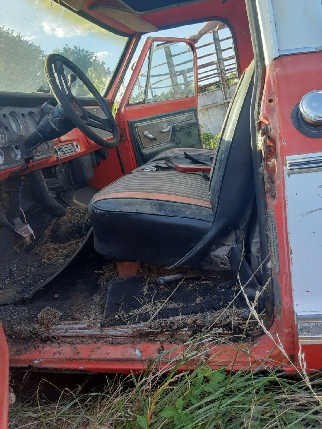 1972 Chevrolet E350 - photo 12