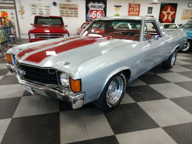 1972 Chevrolet El Camino, Frame Off Restoration, 454, Chevelle Flapper hood 1972 Chevrolet El Camino