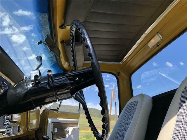 1972 Chevrolet C-10 4X4 CHEYENNE 4WD - photo 2