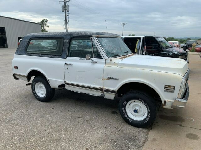 1972 Chevrolet K5 Blazer Cheyenne - 4x4 - 350ci, 4 Spd Manual, White 1972 Chevrolet Blazer K5 Blazer Cheyenne, 4x4 350ci, 4 Spd Manual