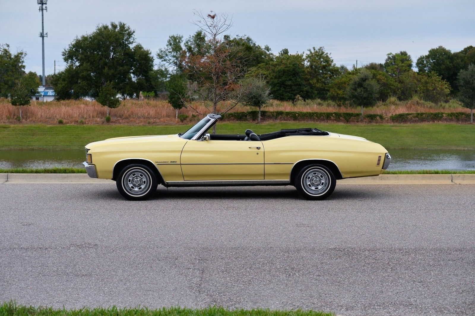 1972 Chevrolet Malibu Convertible LOW MILES - photo 2