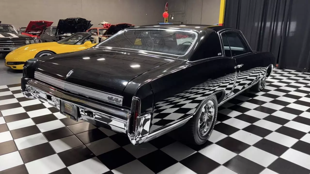 1972 Chevrolet Monte Carlo BUILT 383 STROKER LOADED VINTAGE AC AUTO 12 BOLT - photo 11