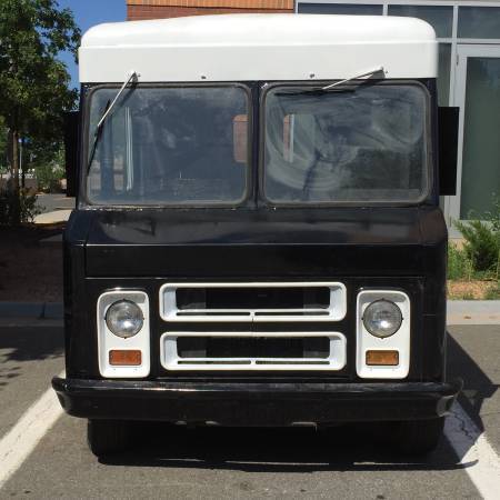1972 Chevrolet P10 Step Van - photo 2