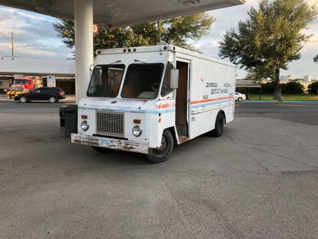 1972 Chevrolet p30 step van food truck box van 1972 Chevrolet P30 Van