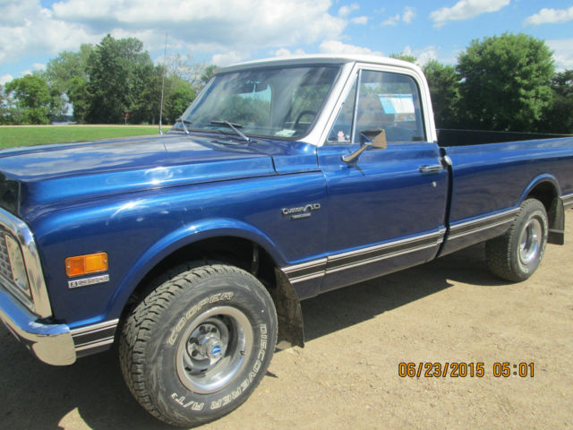 1972 Chevrolet Pickup C-10. Restored. Blue & White. Nice! 1972 Chevrolet C-10 2-Door