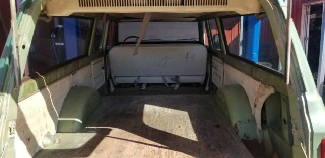 1972 Chevrolet Suburban Custom - photo 7