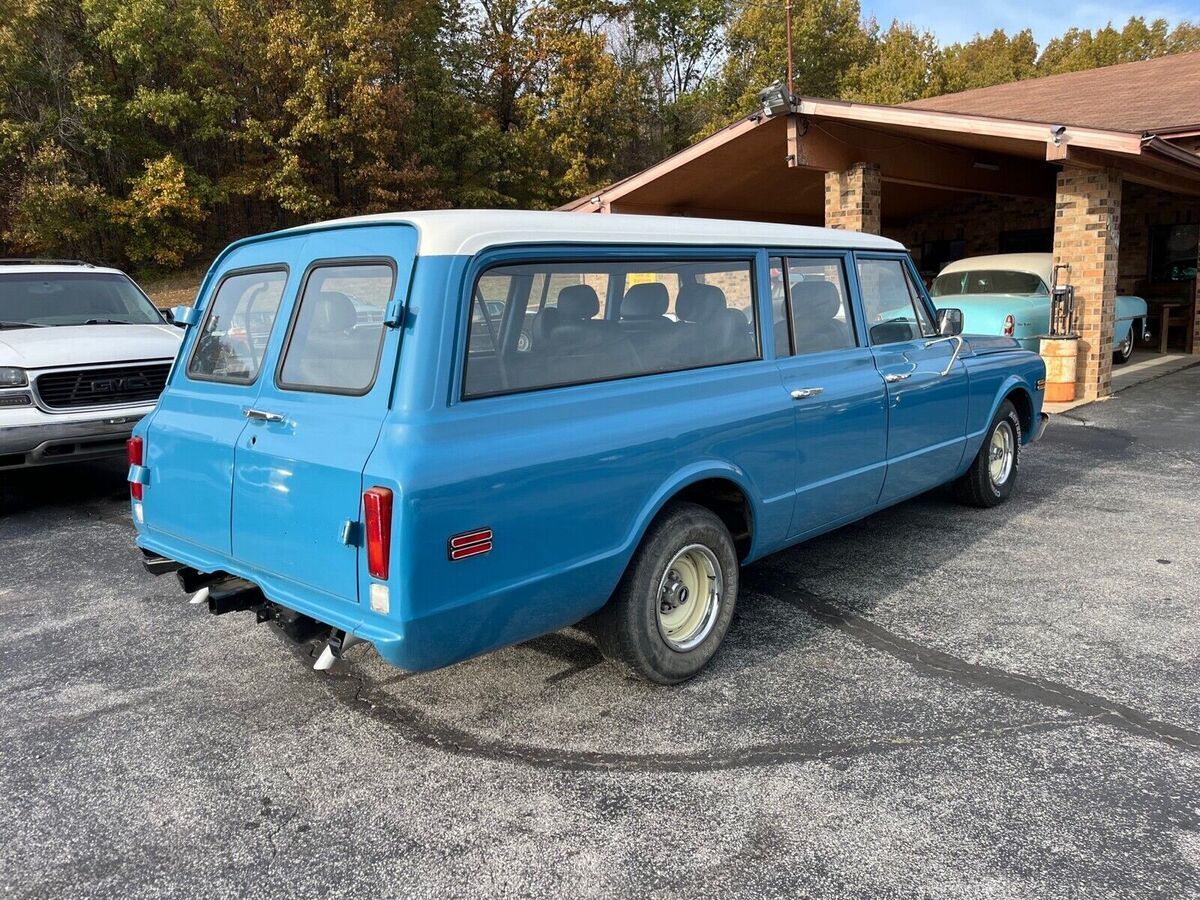 1972 Chevrolet Suburban - photo 6