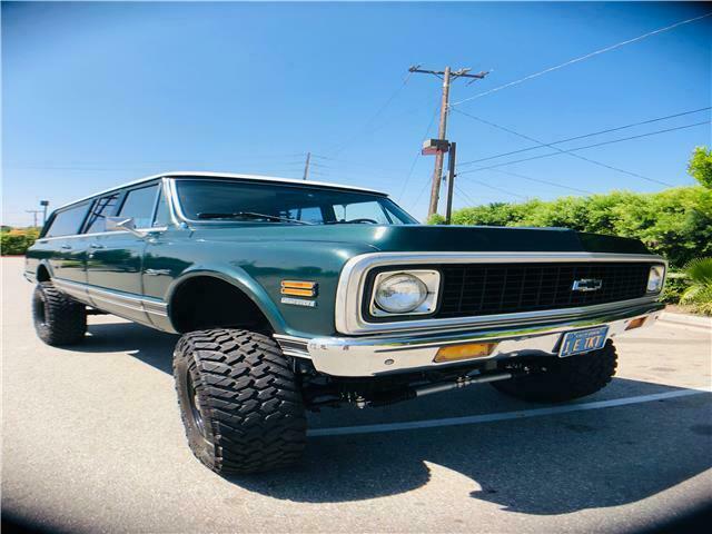 1972 Chevrolet Suburban Custom Deluxe - photo 10
