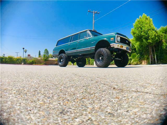1972 Chevrolet Suburban Custom Deluxe - photo 11