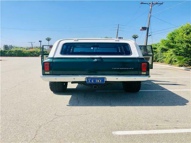 1972 Chevrolet Suburban Custom Deluxe - photo 13