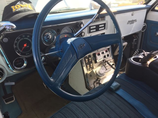 1972 Chevrolet Suburban Ambulance - photo 8