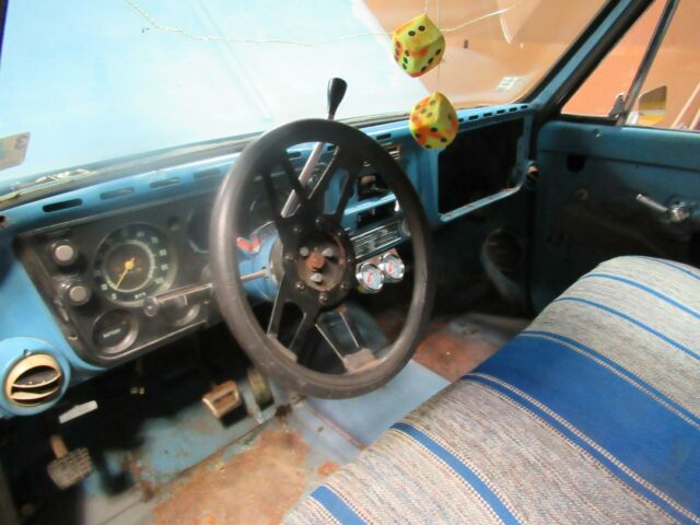 1972 Chevrolet Suburban -- - photo 11