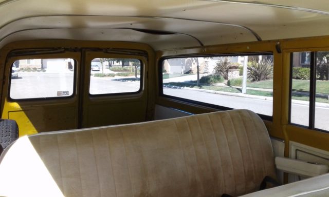 1972 Chevrolet Suburban Custom 10 - photo 7