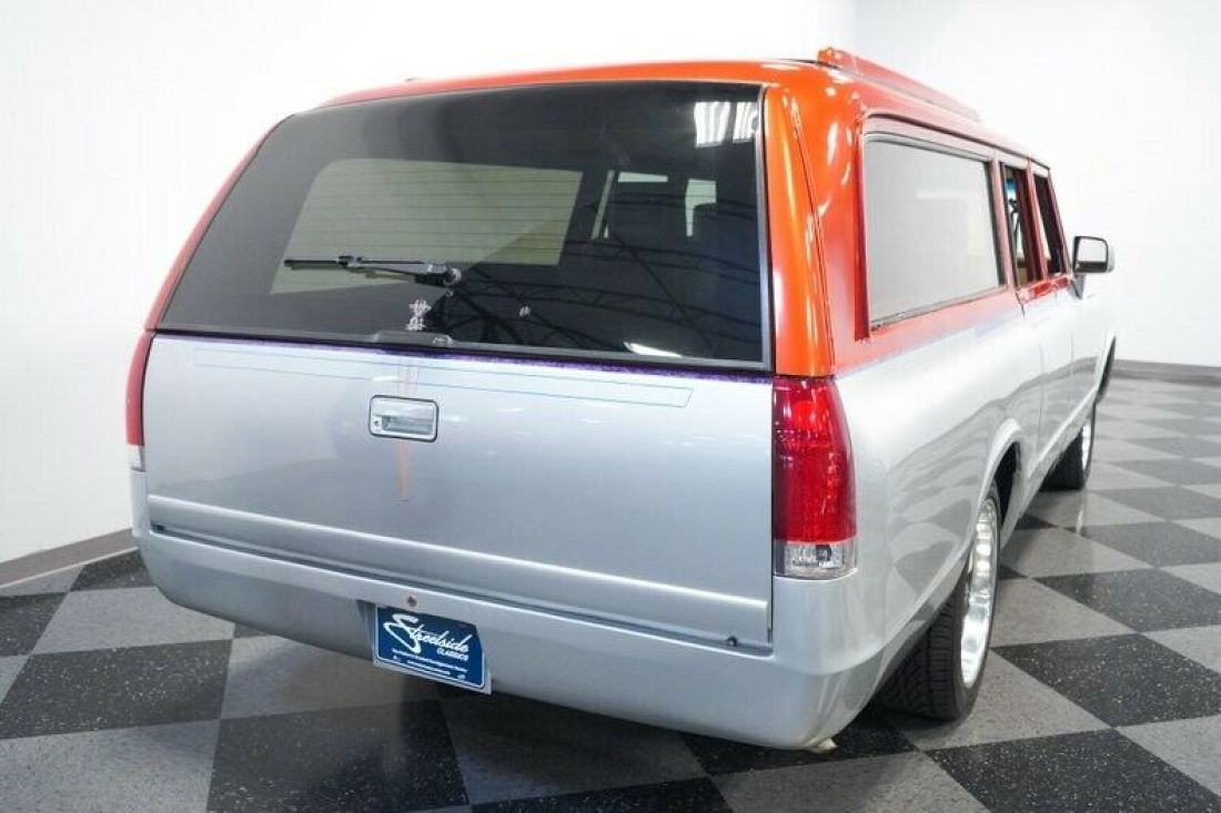 1972 Chevrolet Suburban Custom - photo 13
