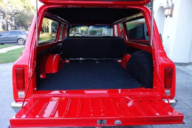 1972 Chevrolet Suburban - photo 12