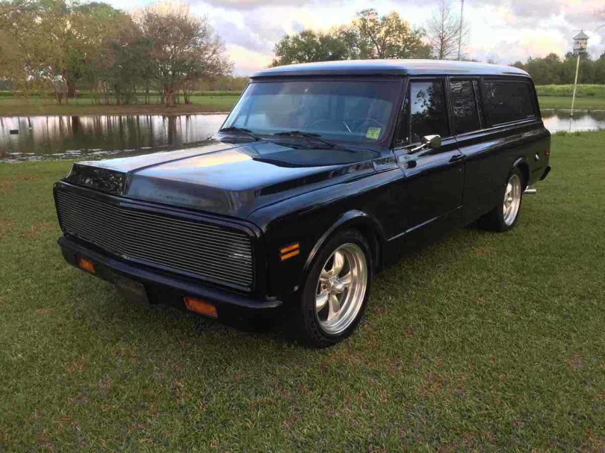 1972 Chevrolet Suburban SUV Black RWD Automatic 1972 Chevrolet Suburban
