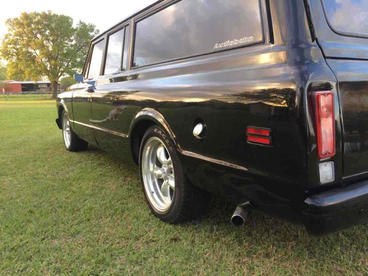 1972 Chevrolet Suburban - photo 11
