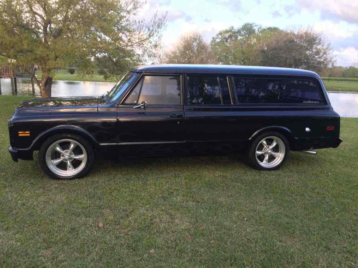 1972 Chevrolet Suburban - photo 2