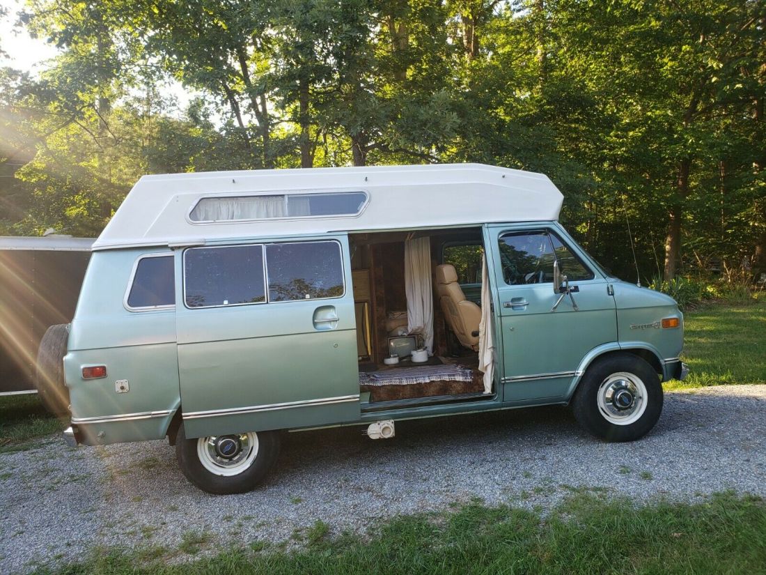 1972 Chevrolet Chevyvan 30 - photo 2