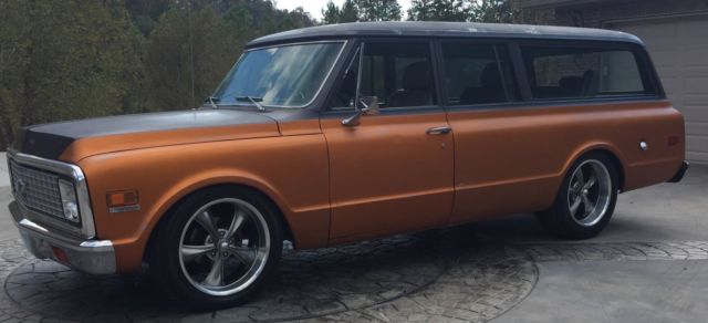 1972 Chevrolet Suburban - photo 2