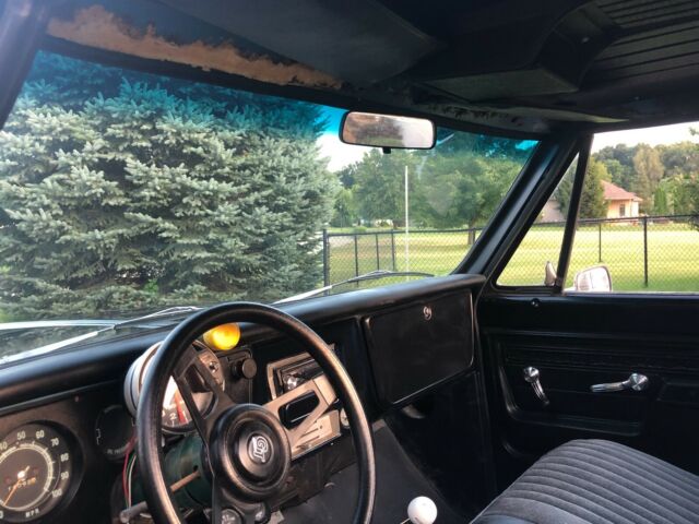 1972 Chevrolet C-10 CUSTOM - photo 10