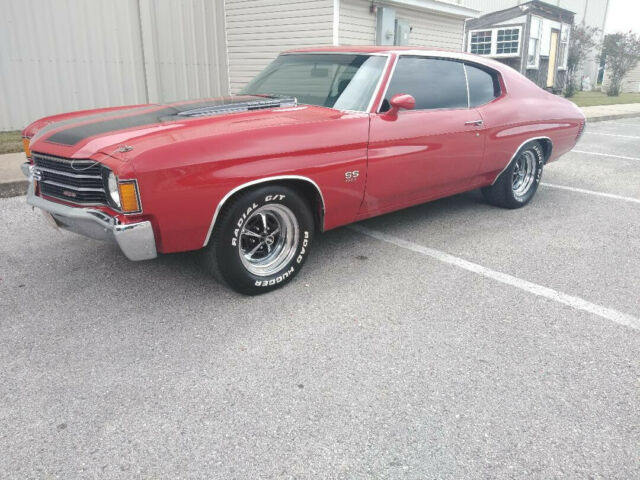 1972 Chevy Chevelle SS MATCHING NUMBERS! HURST 4-speed manual shifter 1972 Chevrolet Chevelle