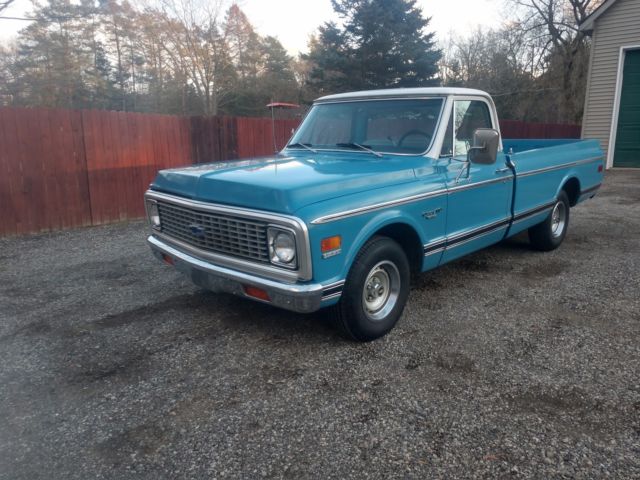 1972 CHEVY CUSTOM / C-10 DELUXE PICKUP 1972 Chevrolet C-10 DELUXE