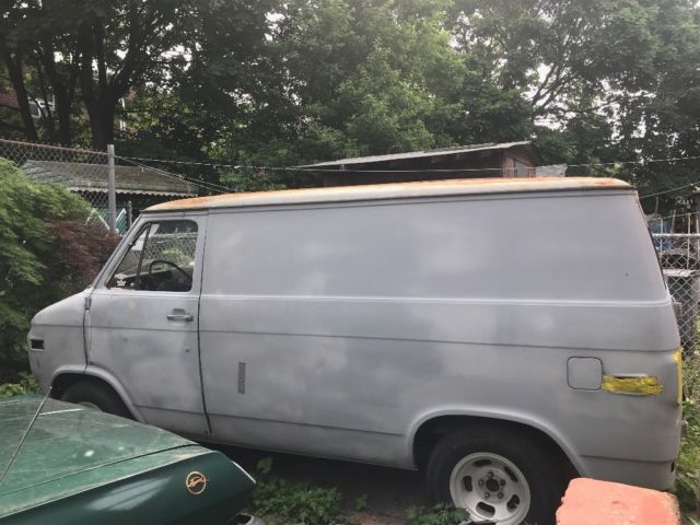 1972 Chevrolet G10 g20 - photo 2