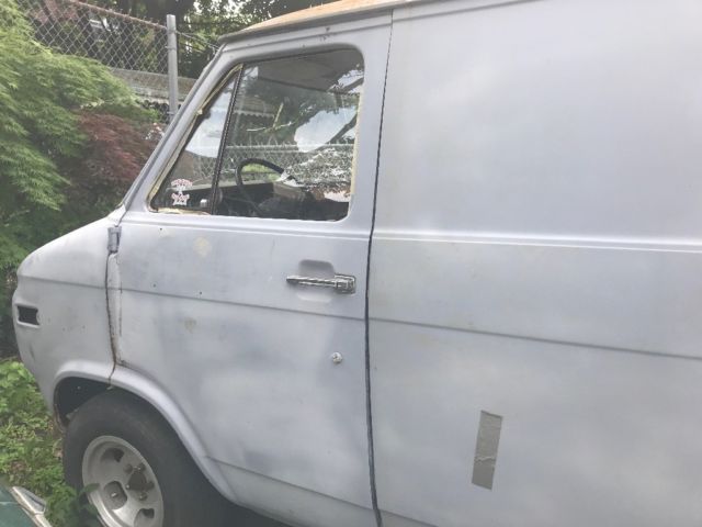 1972 Chevrolet G10 g20 - photo 3