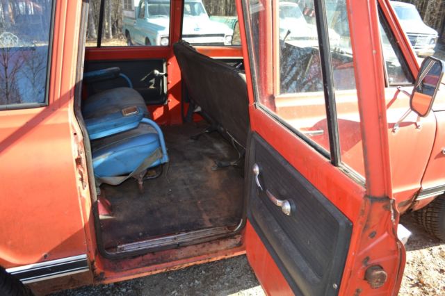 1972 Chevrolet Suburban - photo 13