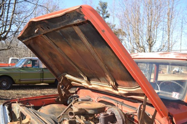 1972 Chevrolet Suburban - photo 9