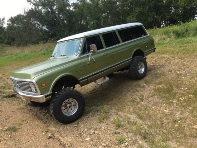 1972 Chevrolet Suburban Custom Deluxe - photo 6