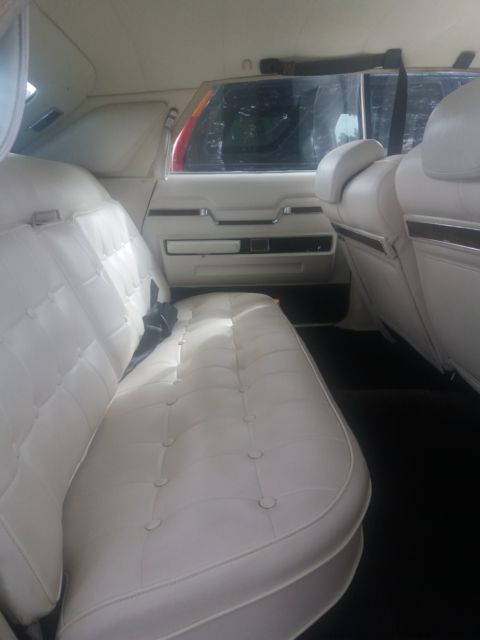 1972 Chrysler Imperial - photo 4