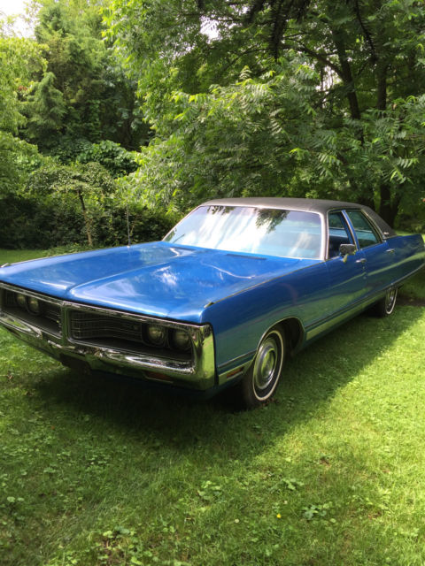 1972 Chrysler New Yorker Base 7.2L 1972 Chrysler New Yorker Base
