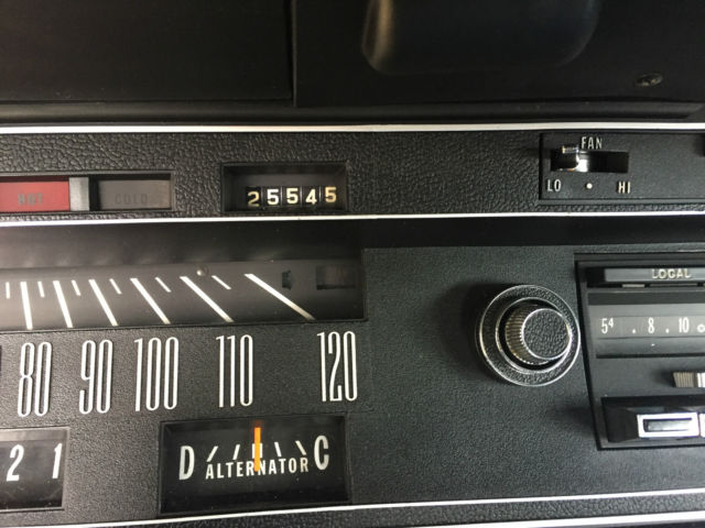 1972 Chrysler New Yorker Base - photo 11