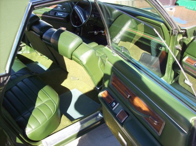 1972 Chrysler New Yorker - photo 2