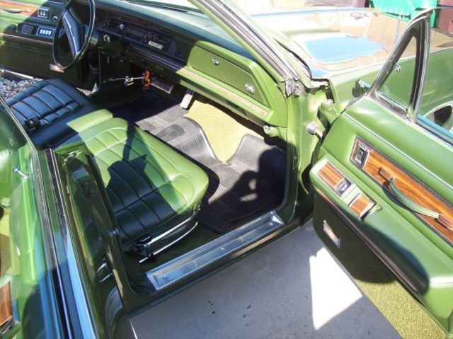 1972 Chrysler New Yorker - photo 3