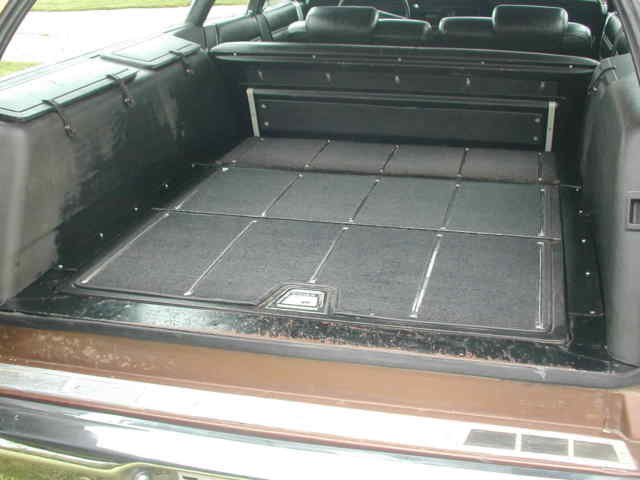 1972 Chrysler Town & Country - photo 13