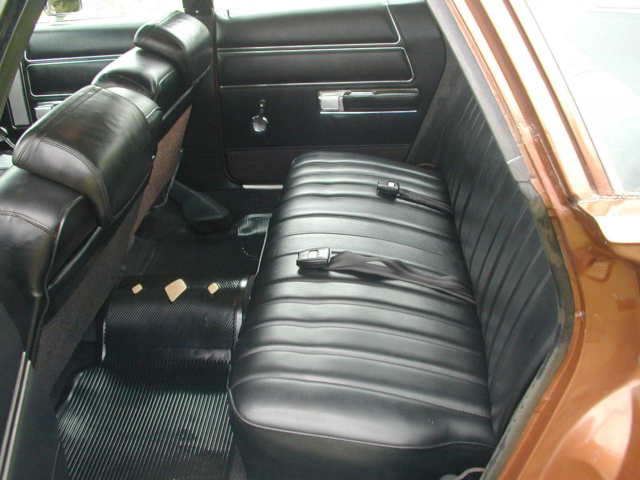 1972 Chrysler Town & Country - photo 6