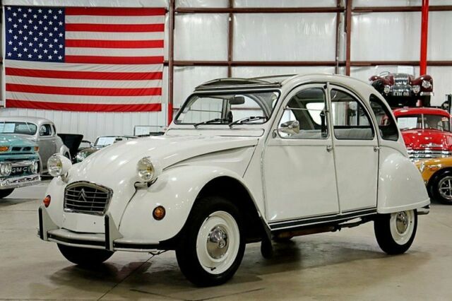 1972 Citroen 2CV 78346 Miles White Sedan 602cc H2 4-Speed Manual 1972 Citroën 2CV --