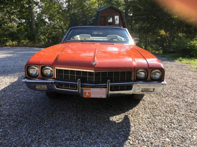 1972 Buick Skylark convertible with lots of chrome - photo 2