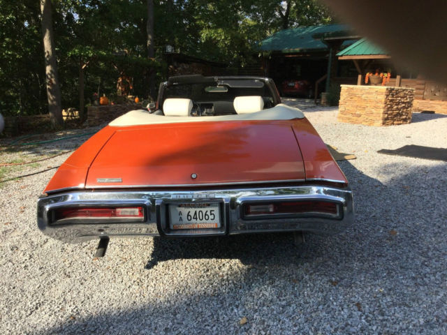 1972 Buick Skylark convertible with lots of chrome - photo 7