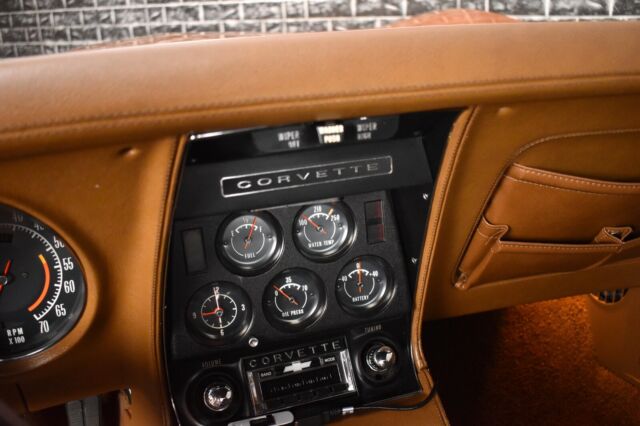 1972 Chevrolet Corvette 4 Speed, Numbers Matching, original paint, 2 owner - photo 12