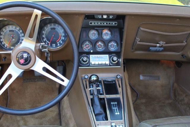 1972 Chevrolet Corvette Convertible - photo 9