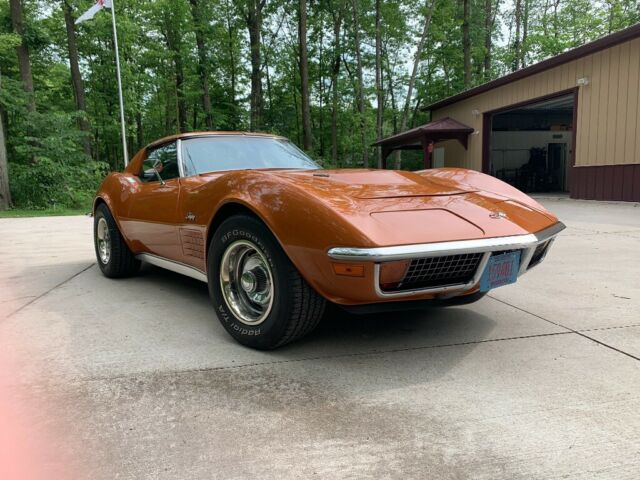 1972 Chevrolet Corvette LS5 Deluxe Interior - photo 4