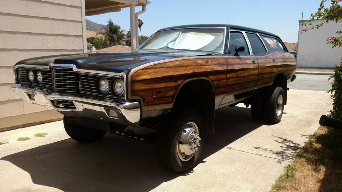 1972 Custom Woody Station Wagon on a 1965 Ford F-250 3/4 Ton Dually Truck frame 1972 Ford Country Squire