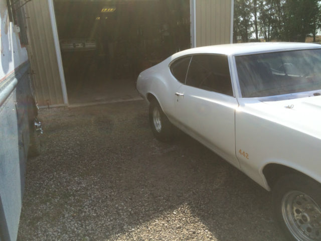 1972 Oldsmobile Cutlass 442 - photo 3