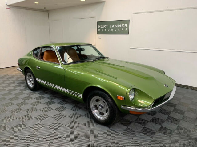1972 DATSUN 240Z SPORTS COUPE. SUPERB FRESH RESTORATION. MATCHING NUMBERS L24 1972 Datsun Z-Series FACTORY ALLOYS, MATCHING NUMBERS L24 6-CYL
