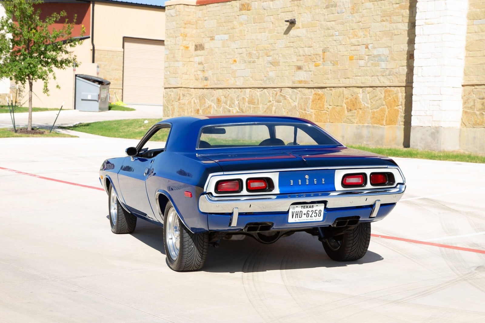 1972 Dodge Challenger 340 V8 Restored Muscle Car - photo 12