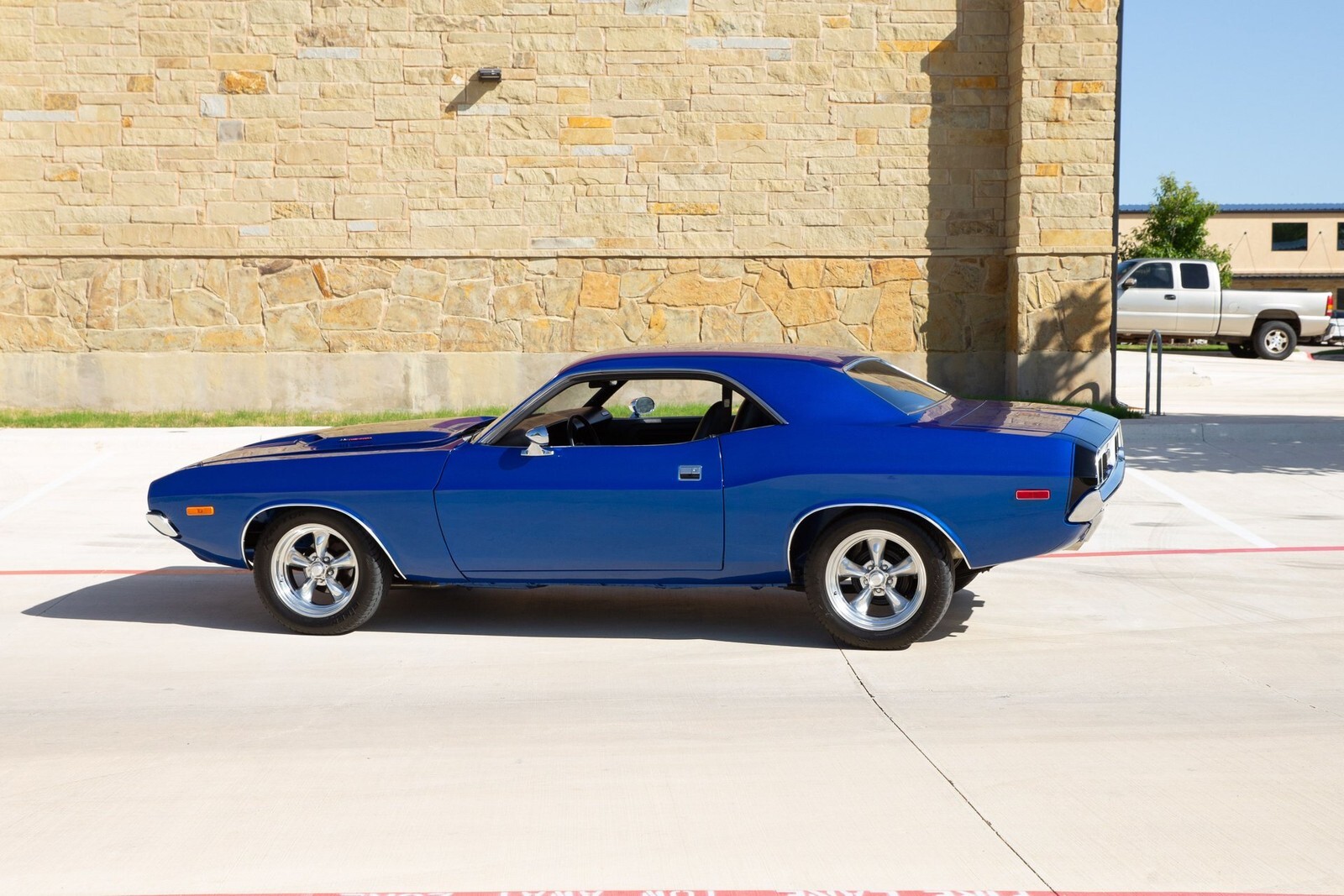 1972 Dodge Challenger 340 V8 Restored Muscle Car - photo 7